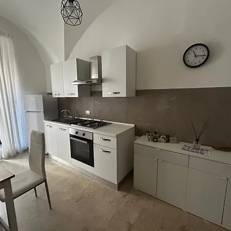 G House 100 * Catania