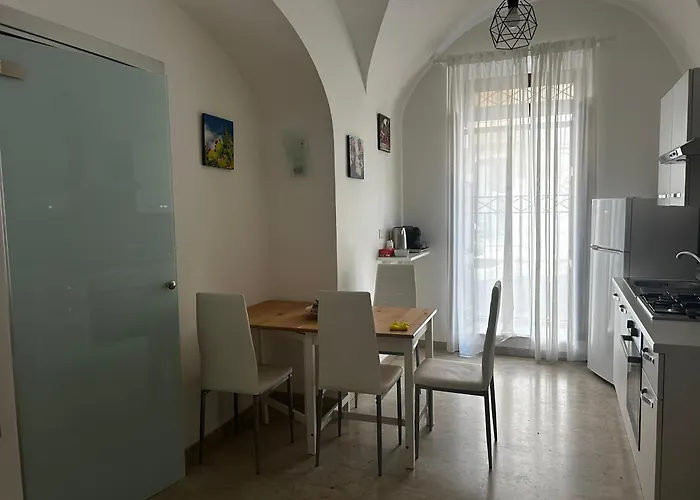דירה G House 100 *